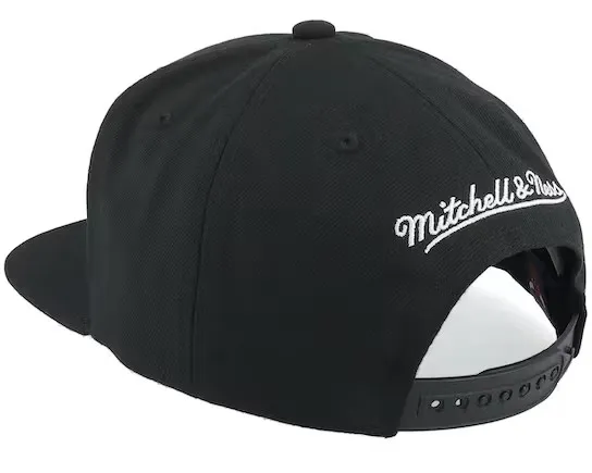 Chicago Bulls NBA Mitchell & Ness Neon Tropical Snapback Chicago Bulls NBA Mitchell & Ness Neon Tropical Snapback