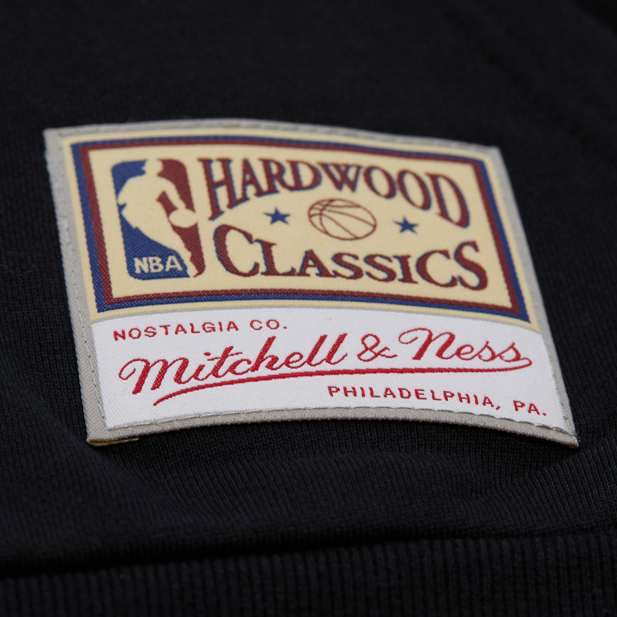 New York Knicks NBA Mitchell & Ness Logo Over Hoodie