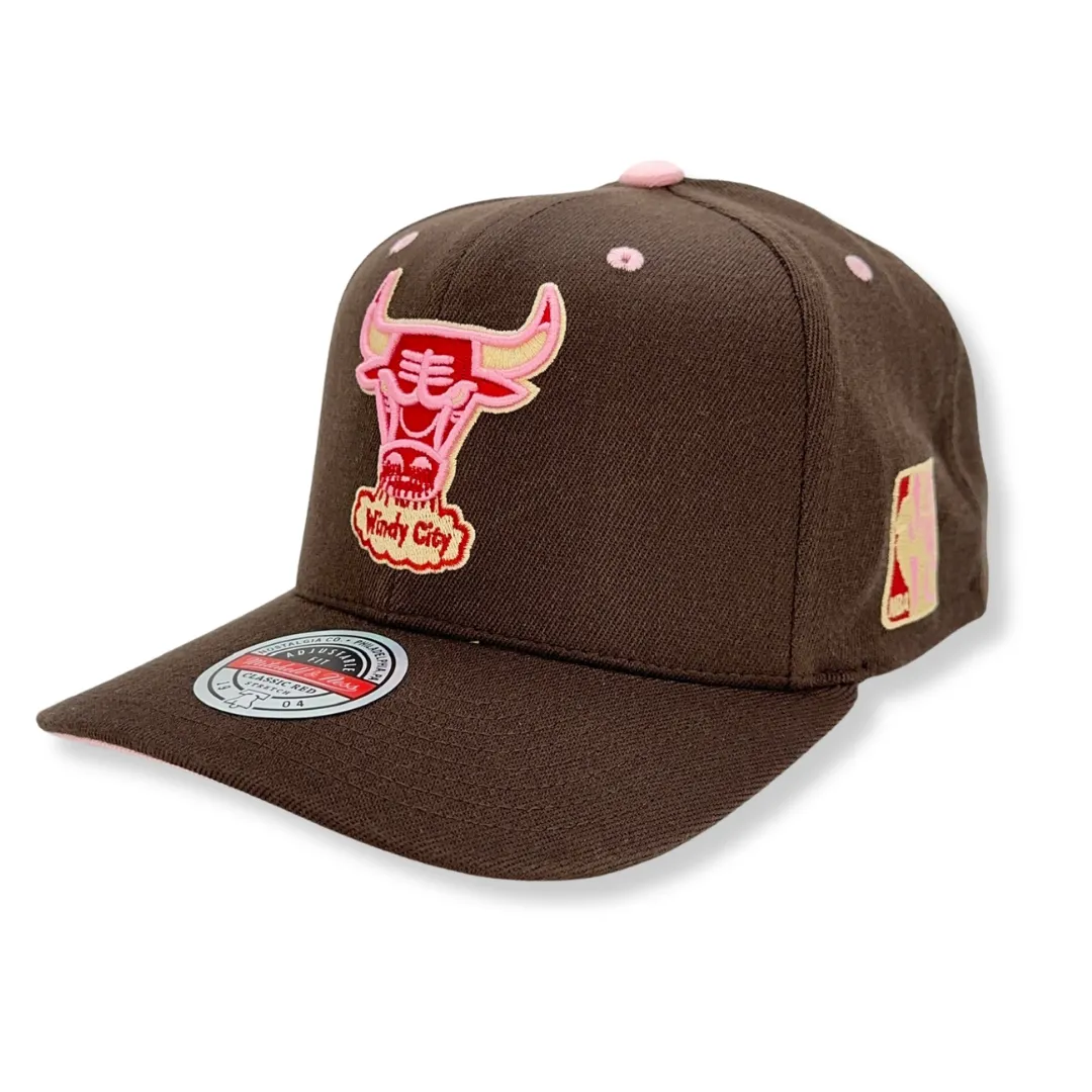 Chicago Bulls NBA Mitchell & Ness Brown Sugar Bacon Classic Red Snapback Chicago Bulls NBA Mitchell & Ness Brown Sugar Bacon Classic Red Snapback