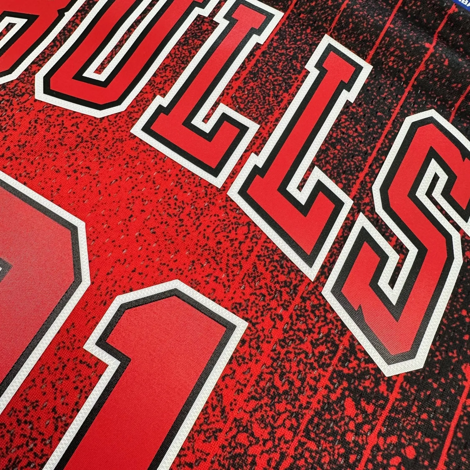 Dennis Rodman #91 Chicago Bulls 95 NBA Mitchell & Ness Spraypaint Gradient Swingman Trikot Dennis Rodman #91 Chicago Bulls 95 NBA Mitchell & Ness Spraypaint Gradient Swingman Trikot