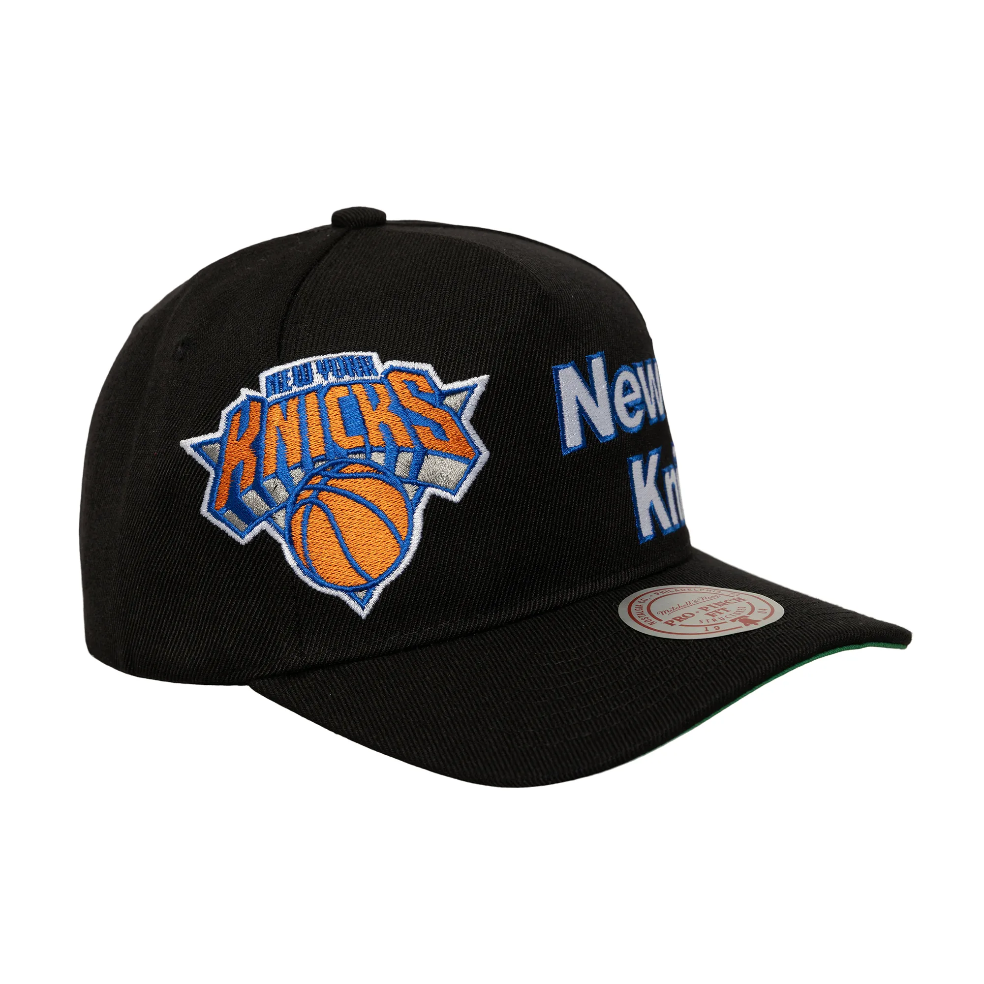 New York Knicks NBA Mitchell & Ness Busted Pro Snapback