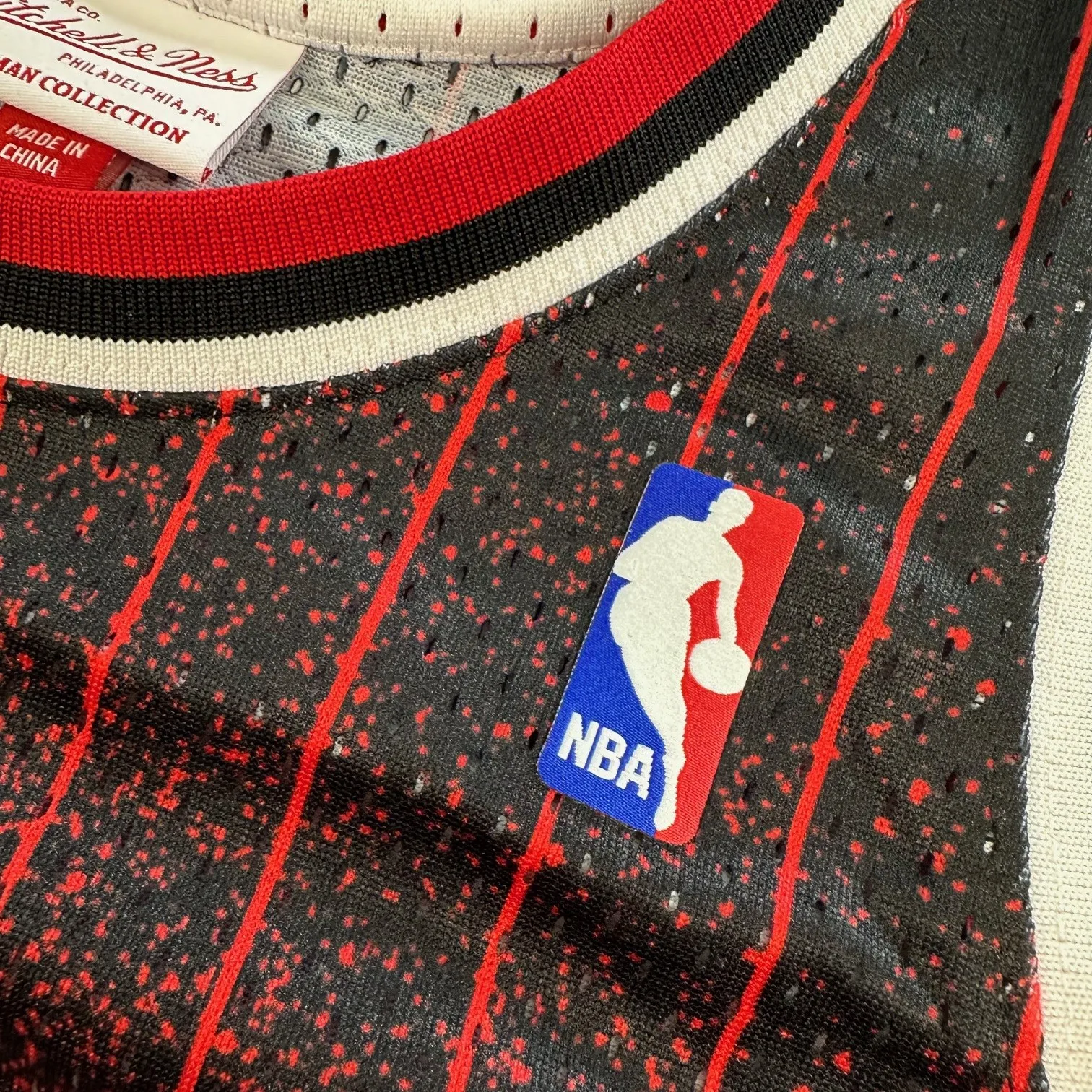 Dennis Rodman #91 Chicago Bulls 95 NBA Mitchell & Ness Spraypaint Gradient Swingman Trikot Dennis Rodman #91 Chicago Bulls 95 NBA Mitchell & Ness Spraypaint Gradient Swingman Trikot