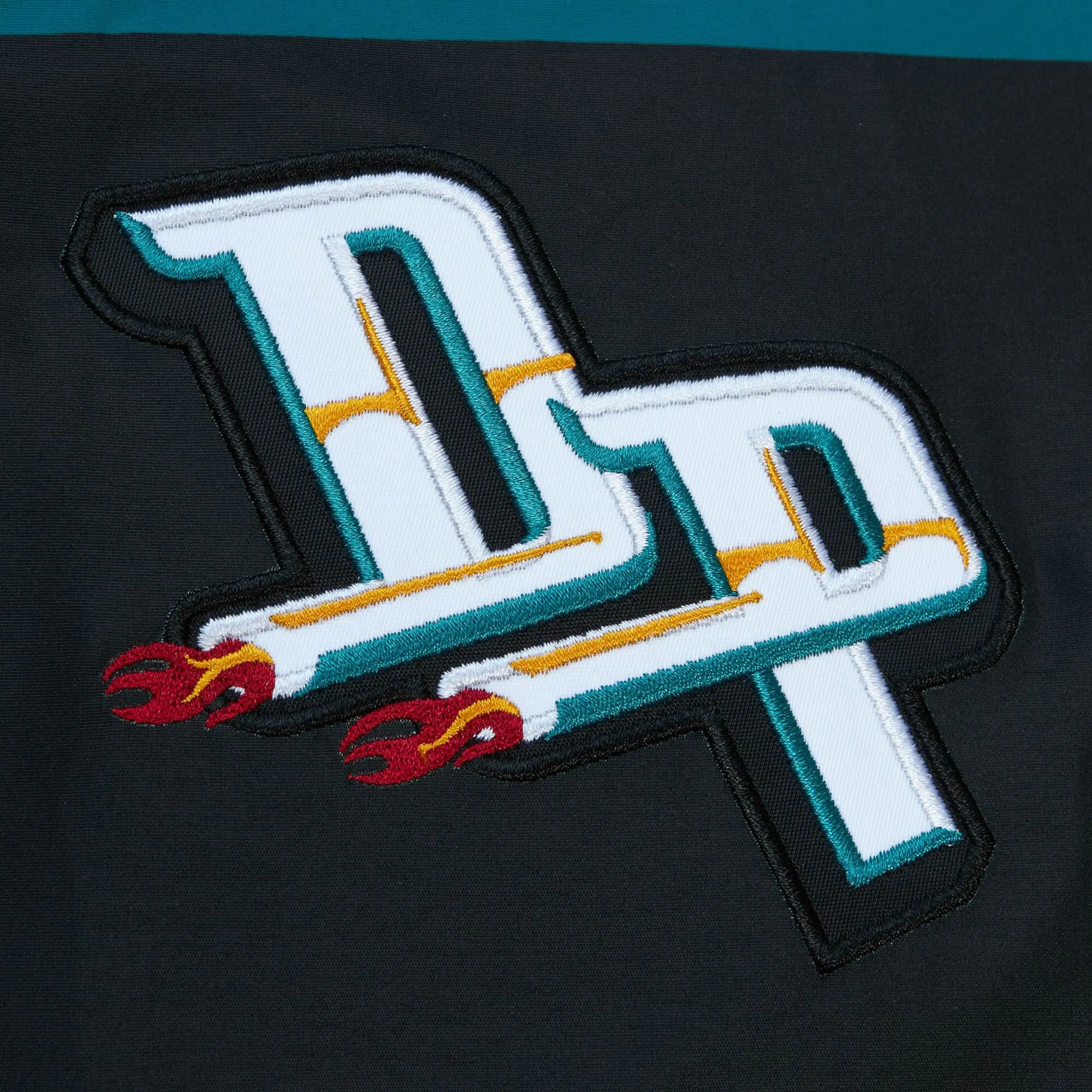Detroit Pistons NBA Mitchell & Ness Exploded Logo Warm Up Jacke Schwarz