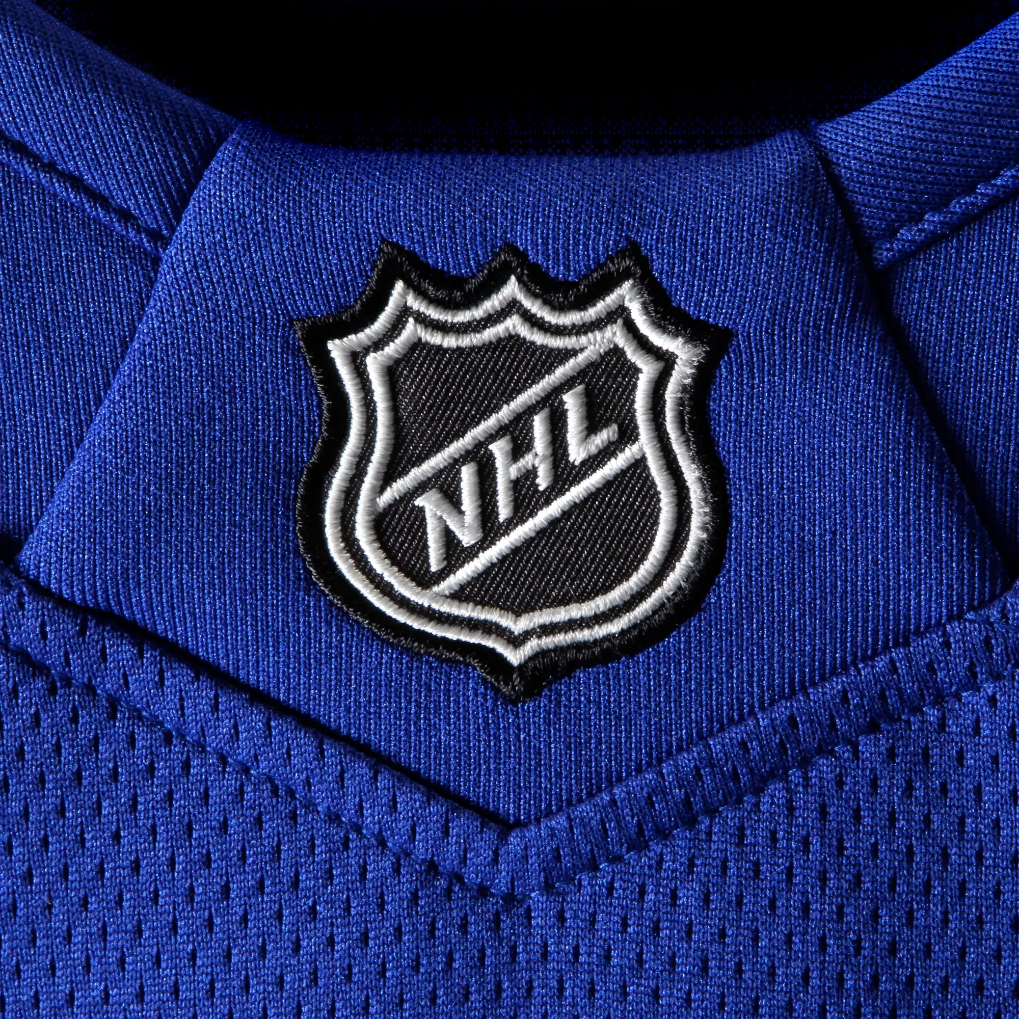 Vancouver Canucks NHL Eishockey Fanatics Breakaway Trikot Home Blau