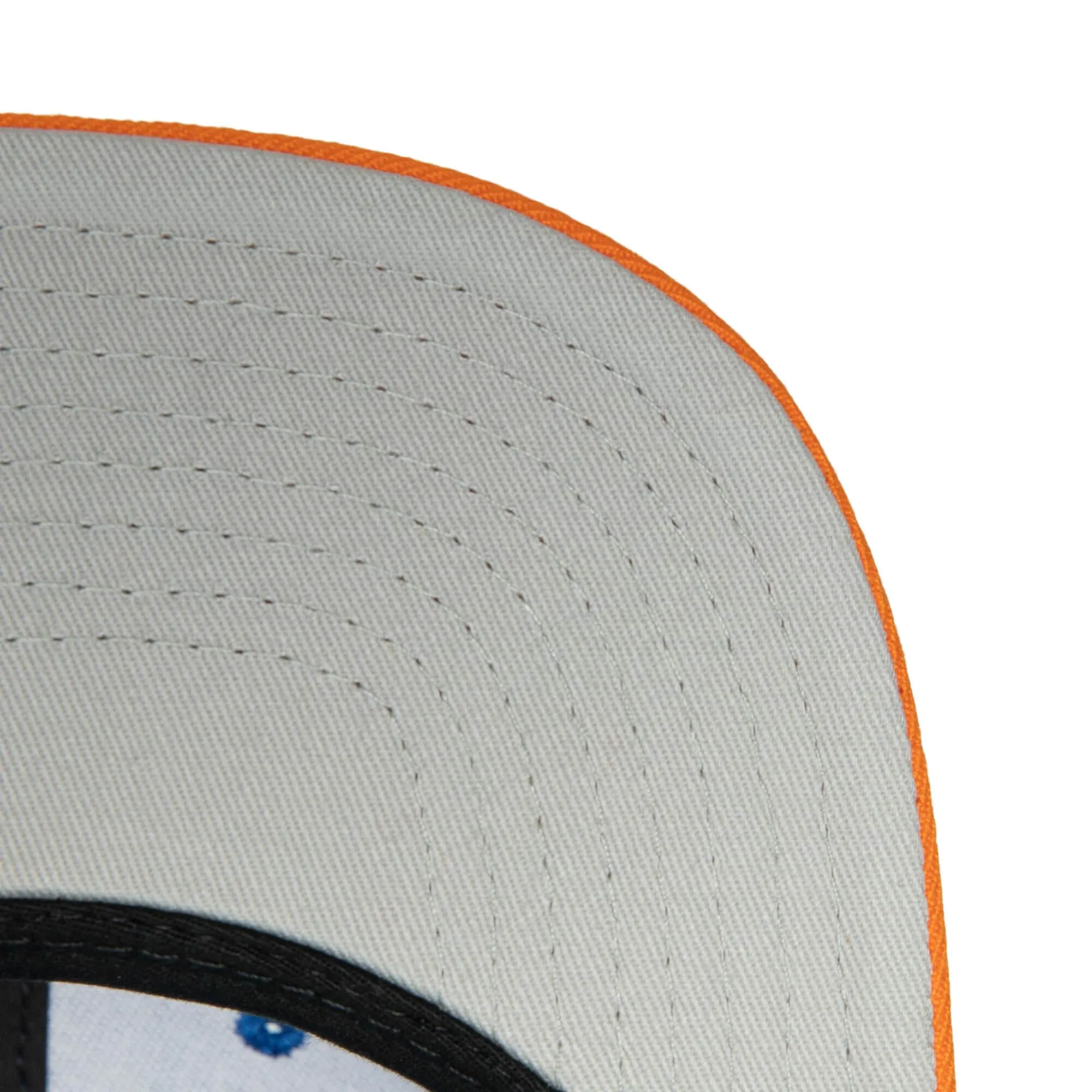 New York Knicks NBA Mitchell & Ness Team 2 Tone 2.0 Snapback