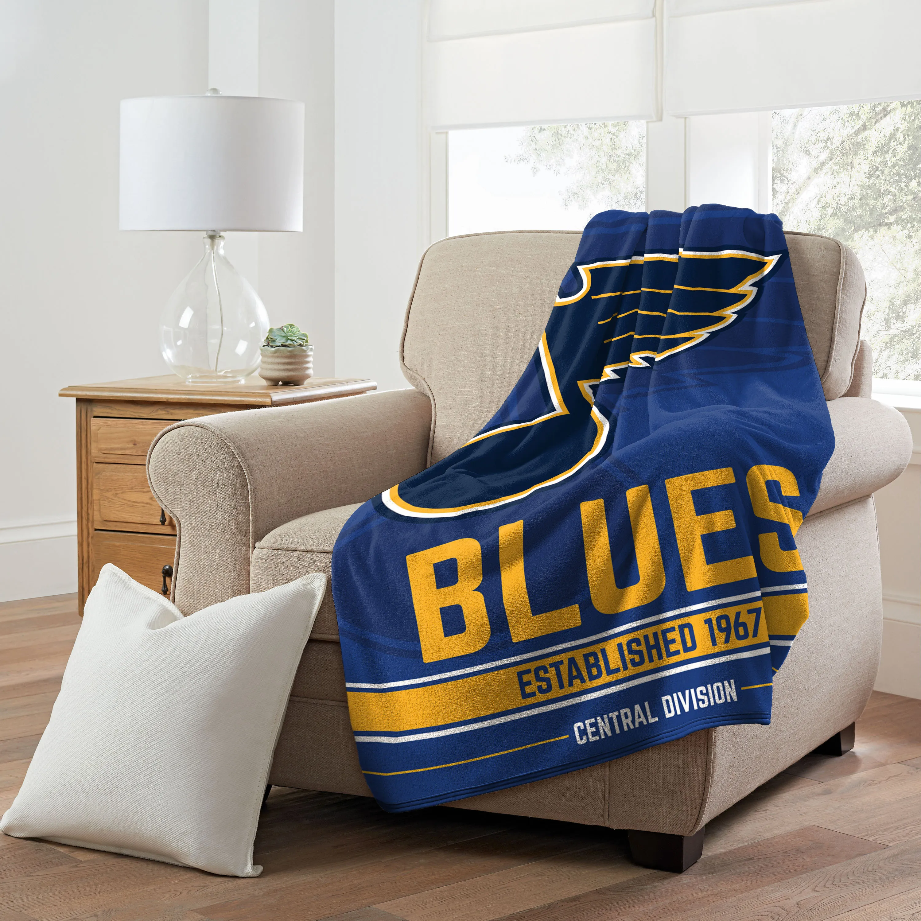 St. Louis Blues NHL Super Plush Break Away Decke