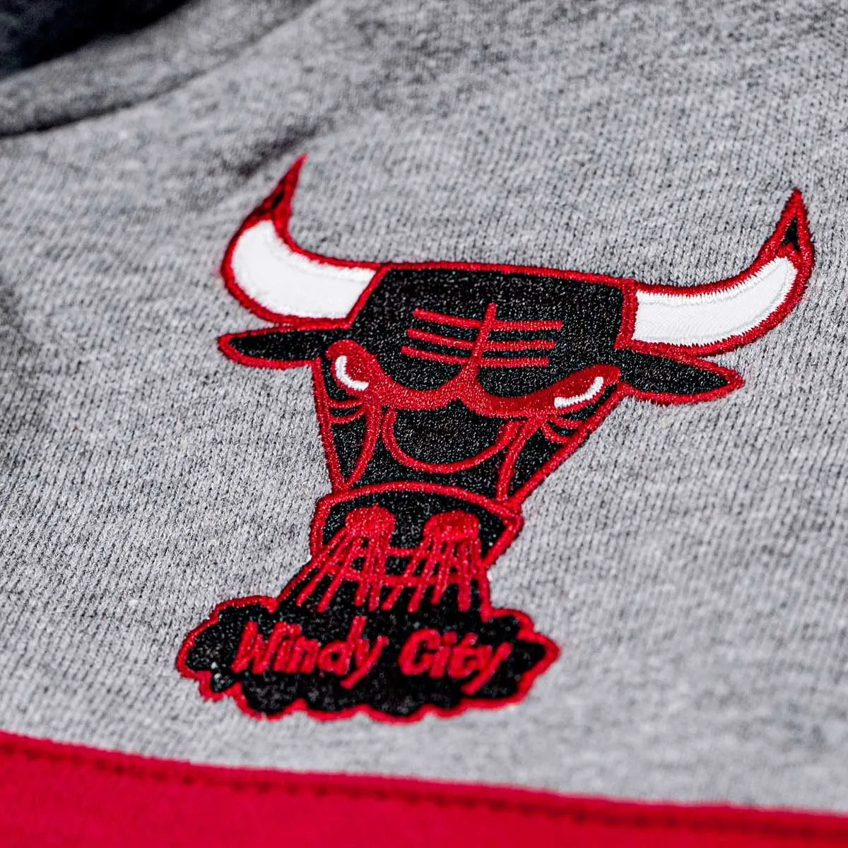 Chicago Bulls NBA Mitchell & Ness Head Coach Hoodie Schwarz Chicago Bulls NBA Mitchell & Ness Head Coach Hoodie Schwarz