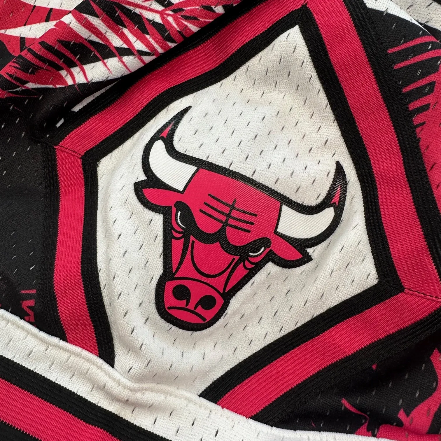 Chicago Bulls NBA Mitchell & Ness Neon Tropical Swingman Shorts