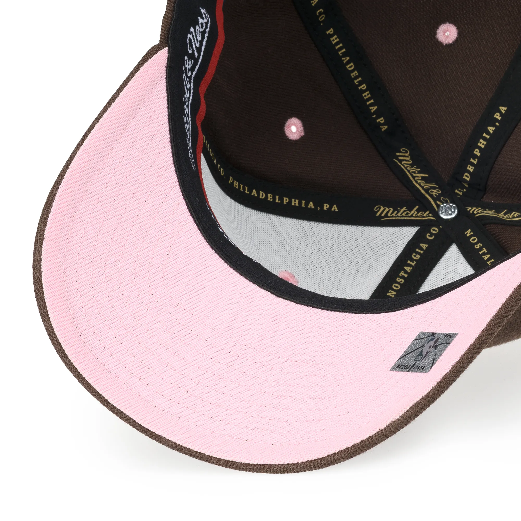 Boston Celtics NBA Mitchell & Ness Brown Sugar Bacon Classic Red Snapback Toronto Raptors NBA Mitchell & Ness Brown Sugar Bacon Classic Red Snapback